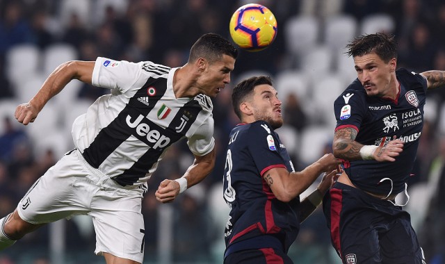  卡利亚里锋霸状态火热，帽子戏法助球队大胜而归