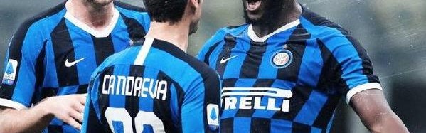  那不勒斯核心奥斯梅恩戴帽，助球队登顶意甲榜首