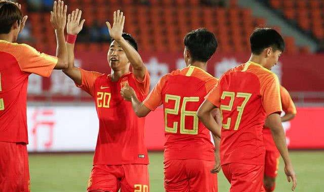  南特主场遭遇惨败，后防失误连连遭摩纳哥痛击