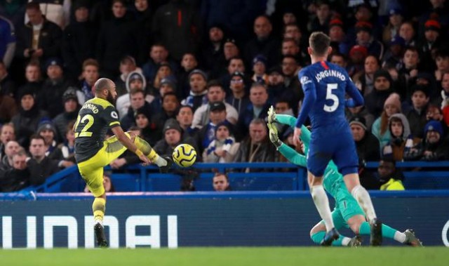  水晶宫补时绝杀谢菲联，英超副班长终于迎来首胜  