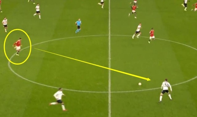  利物浦红军攻势如潮，半场领先奠定胜局基础